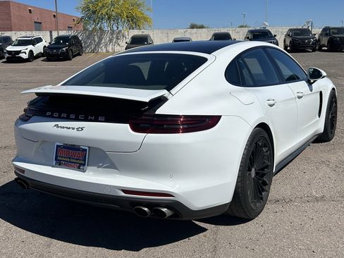 Used 2018 Porsche Panamera 4S image 4