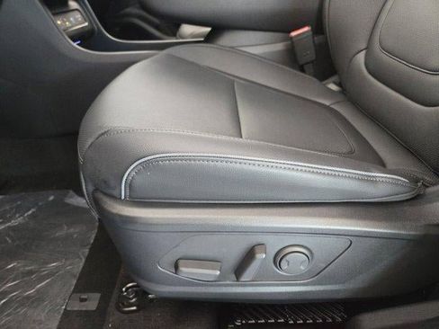 New 2025 Hyundai Tucson Limited image 18