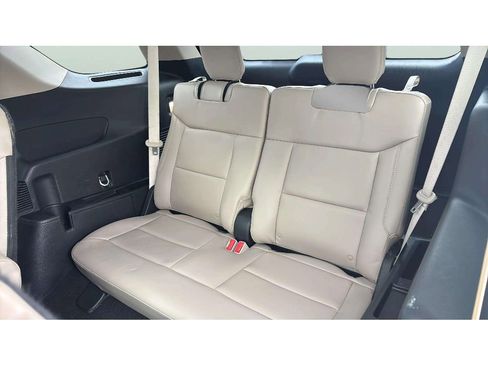 Used 2024 Ford Explorer XLT w/ Equipment Group 202A image 14