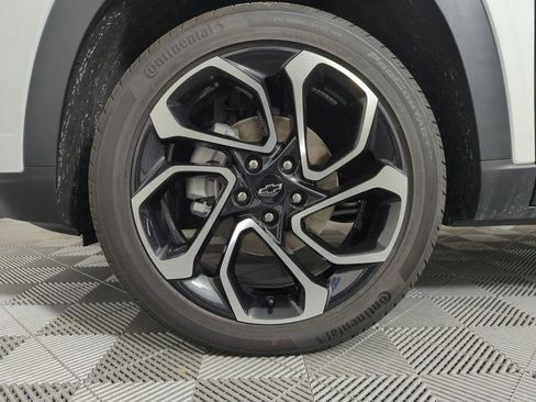 Used 2025 Chevrolet Trax RS w/ Driver Confidence Package image 21