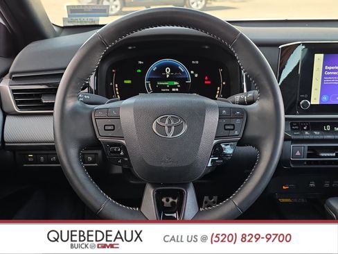 Used 2025 Toyota Camry SE w/ Convenience Package image 13