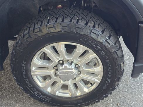 Used 2020 GMC Sierra 2500 Denali w/ Denali Ultimate Package image 40