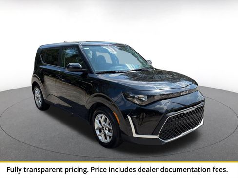 Used 2025 Kia Soul LX w/ LX Technology Package FWD image 1