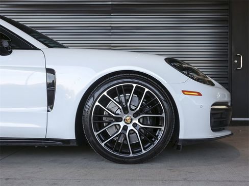 Certified 2023 Porsche Panamera 4S image 13