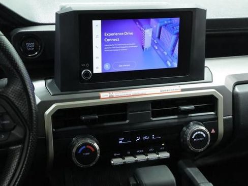 Used 2025 Toyota Tacoma SR5 AWD/4WD image 16
