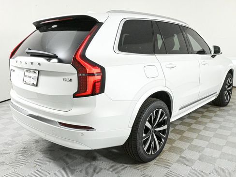 New 2025 Volvo XC90 B6 Core w/ Climate Package image 10