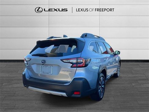 Used 2023 Subaru Outback Limited image 4