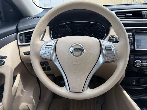 Used 2014 Nissan Rogue SV w/ SV Premium Package AWD/4WD image 14