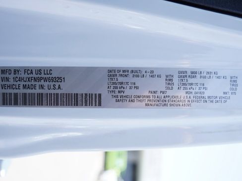 Certified 2023 Jeep Wrangler Unlimited Rubicon image 31