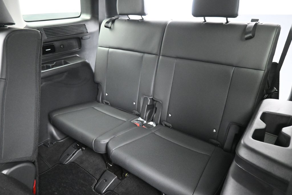 Used 2026 Hyundai Santa Fe SEL FWD image 25