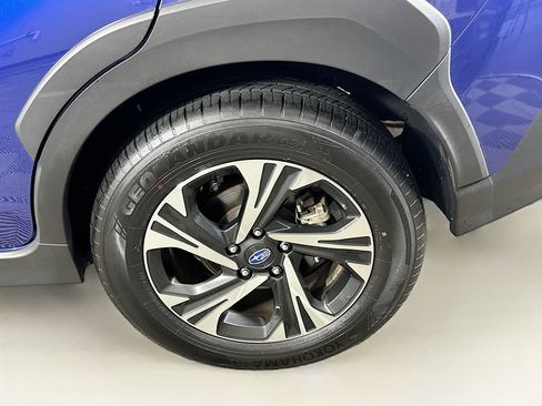 Used 2024 Subaru Crosstrek 2.0i Premium image 11