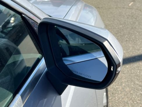 Used 2019 Audi Q3 2.0T Premium w/ Convenience Package image 16