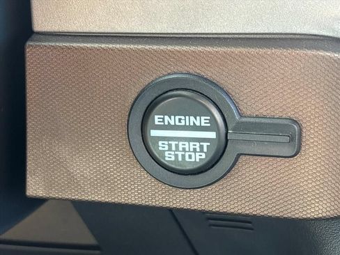 Used 2023 Ford Bronco Outer Banks AWD/4WD image 39