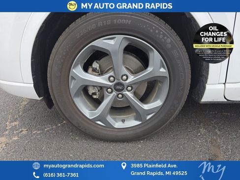 Used 2023 Ford Escape ST-Line w/ Tech Pack #1 AWD/4WD image 29