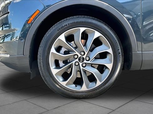 Used 2023 Lincoln Nautilus Reserve w/ Equipment Group 201A AWD/4WD image 11