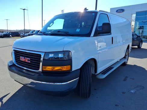 Used 2024 GMC Savana 2500 2500 w/ Driver Convenience Package image 7