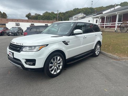 Used 2014 Land Rover Range Rover Sport HSE image 4