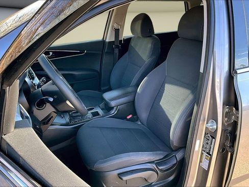 Used 2018 Kia Sorento LX image 20