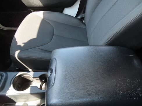 Used 2018 Jeep Wrangler Unlimited Sport S AWD/4WD image 32