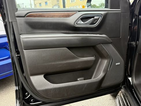 Used 2021 Chevrolet Suburban High Country AWD/4WD image 7