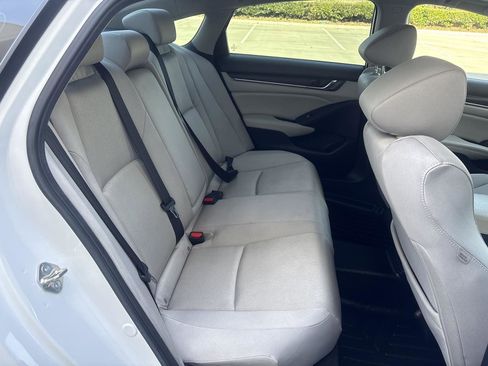 Used 2020 Honda Accord EX image 14