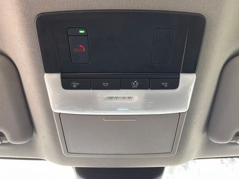 Used 2025 Nissan Sentra SV FWD image 16