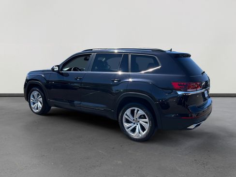 Used 2023 Volkswagen Atlas SE FWD image 3