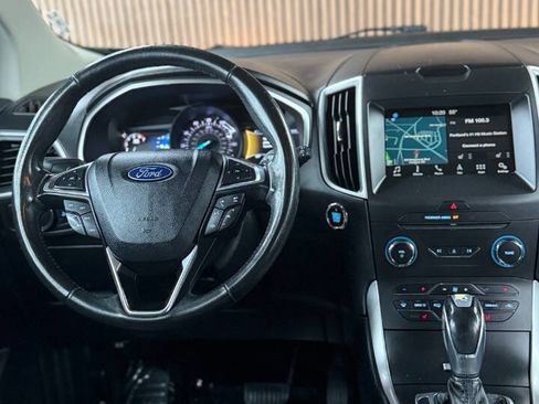 Used 2018 Ford Edge SEL w/ Equipment Group 201A FWD image 14