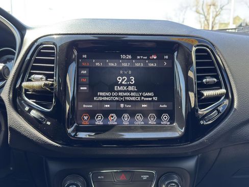 Used 2019 Jeep Compass Limited AWD/4WD image 22