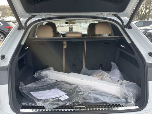 New 2026 Audi Q8 Prestige image 10