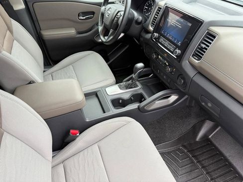 Used 2022 Nissan Frontier SV w/ Technology Package image 20