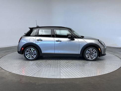 New 2026 MINI Cooper S image 10