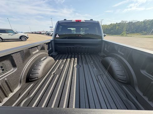New 2027 Ford F350 XLT w/ XLT Premium Package AWD/4WD image 15
