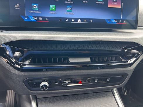 Used 2025 BMW 430i xDrive Convertible image 35