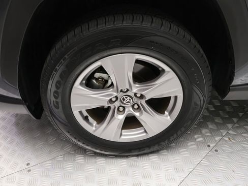 Certified 2025 Toyota RAV4 XLE FWD image 4