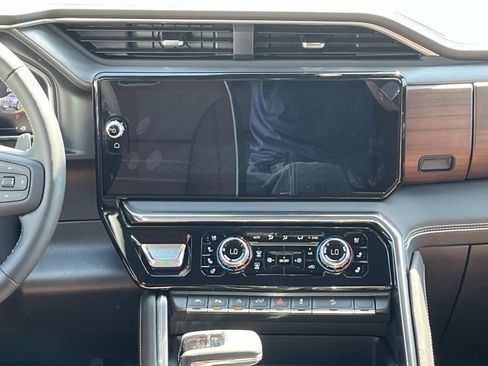 New 2026 GMC Sierra 1500 Denali Ultimate AWD/4WD image 17