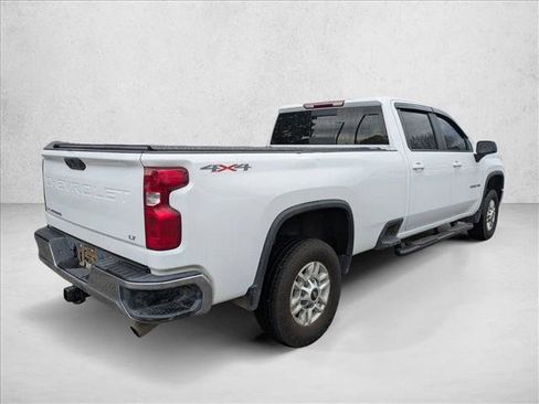 Used 2022 Chevrolet Silverado 2500 LT w/ Convenience Package AWD/4WD image 5