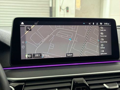 Used 2023 BMW 530e xDrive w/ Premium Package image 20