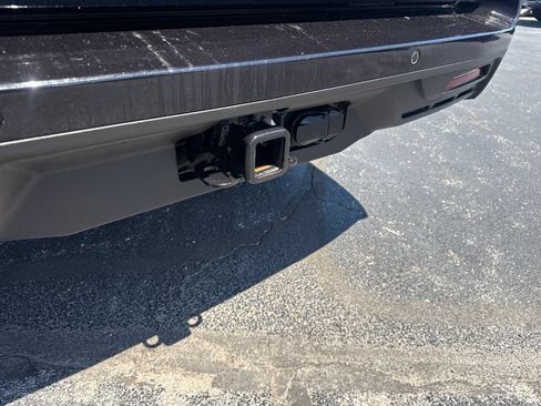 Used 2025 Ford Expedition Active AWD/4WD image 12