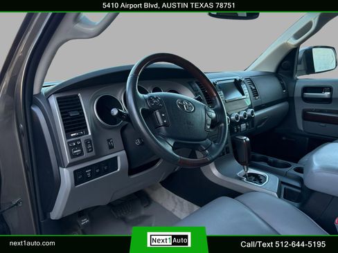 Used 2011 Toyota Sequoia Platinum image 18