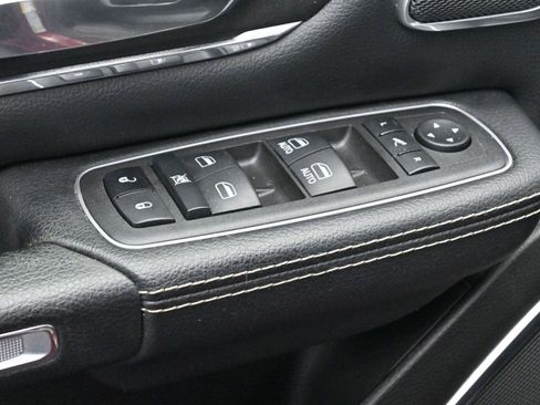 Used 2022 RAM 1500 Laramie image 12