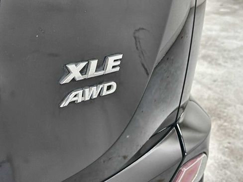 Used 2016 Toyota RAV4 XLE image 28