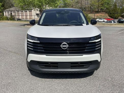 Used 2025 Nissan Kicks SV image 8