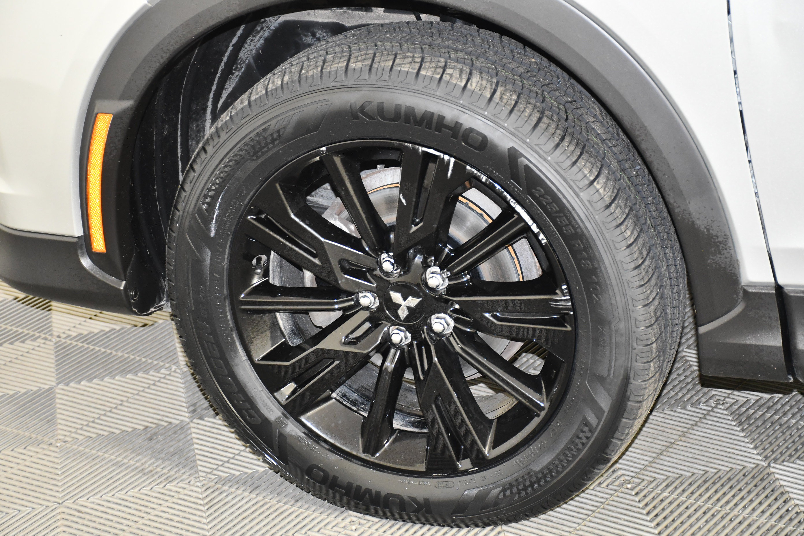 Used 2024 Mitsubishi Eclipse Cross LE AWD/4WD image 50