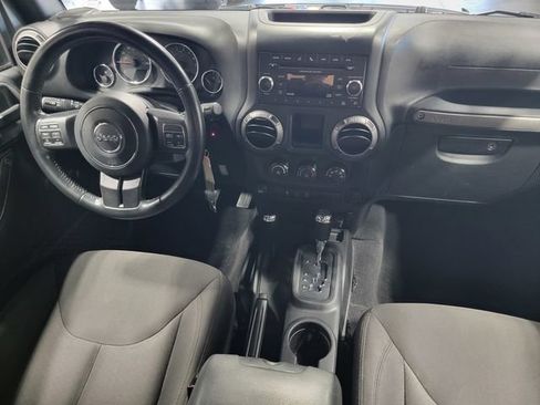 Used 2018 Jeep Wrangler Sport AWD/4WD image 28