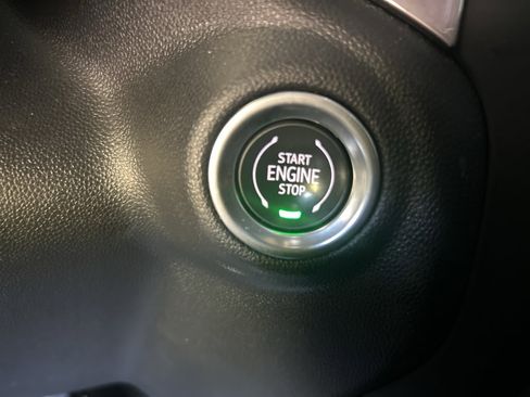 Used 2022 Chevrolet Silverado 1500 Custom image 21