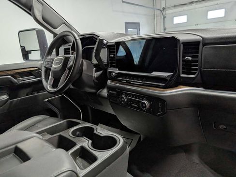 Used 2024 GMC Sierra 2500 SLE w/ SLE Value Package; image 42