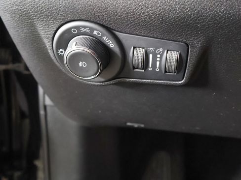 Used 2022 Jeep Compass Limited AWD/4WD image 36
