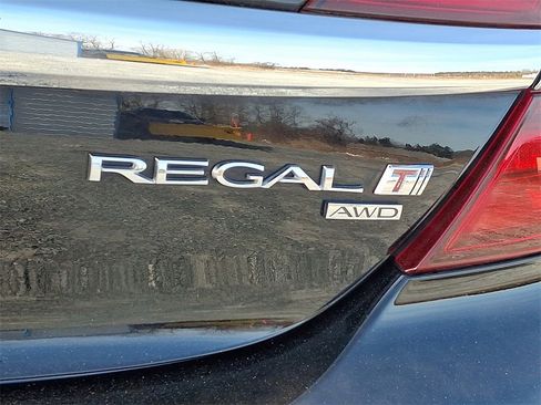 Used 2015 Buick Regal AWD image 31