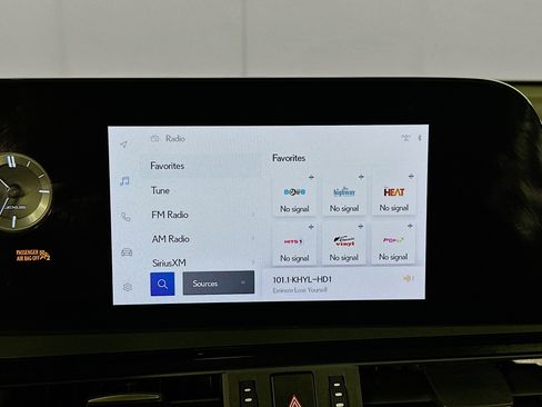 Used 2024 Lexus ES 350 image 19